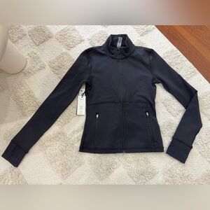 NWT Aritzia TNA Life Relay Zip Up Black Size XS